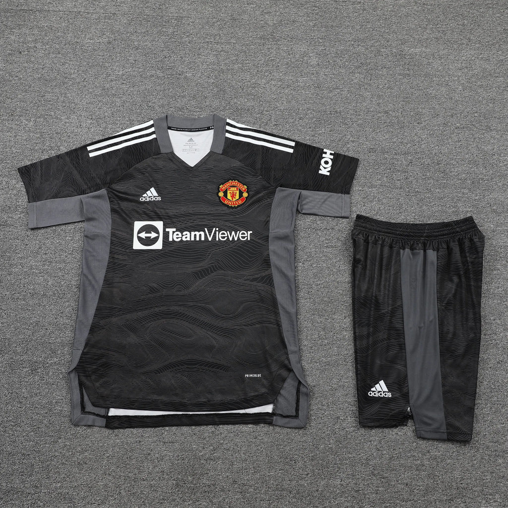 Manchester united Goalkeeper kit Short Sleeves Full set - Football DXB