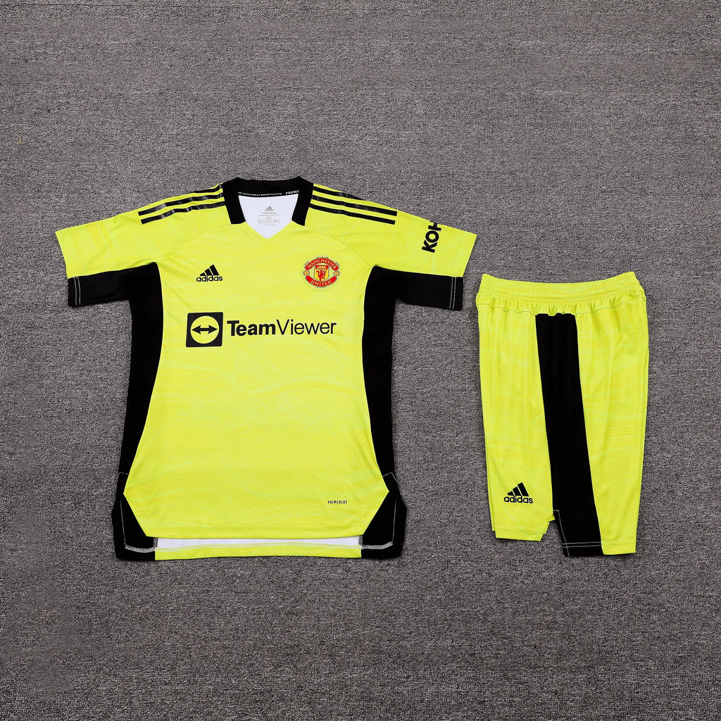 Manchester united Goalkeeper kit Short sleeves  Full set - Football DXB
